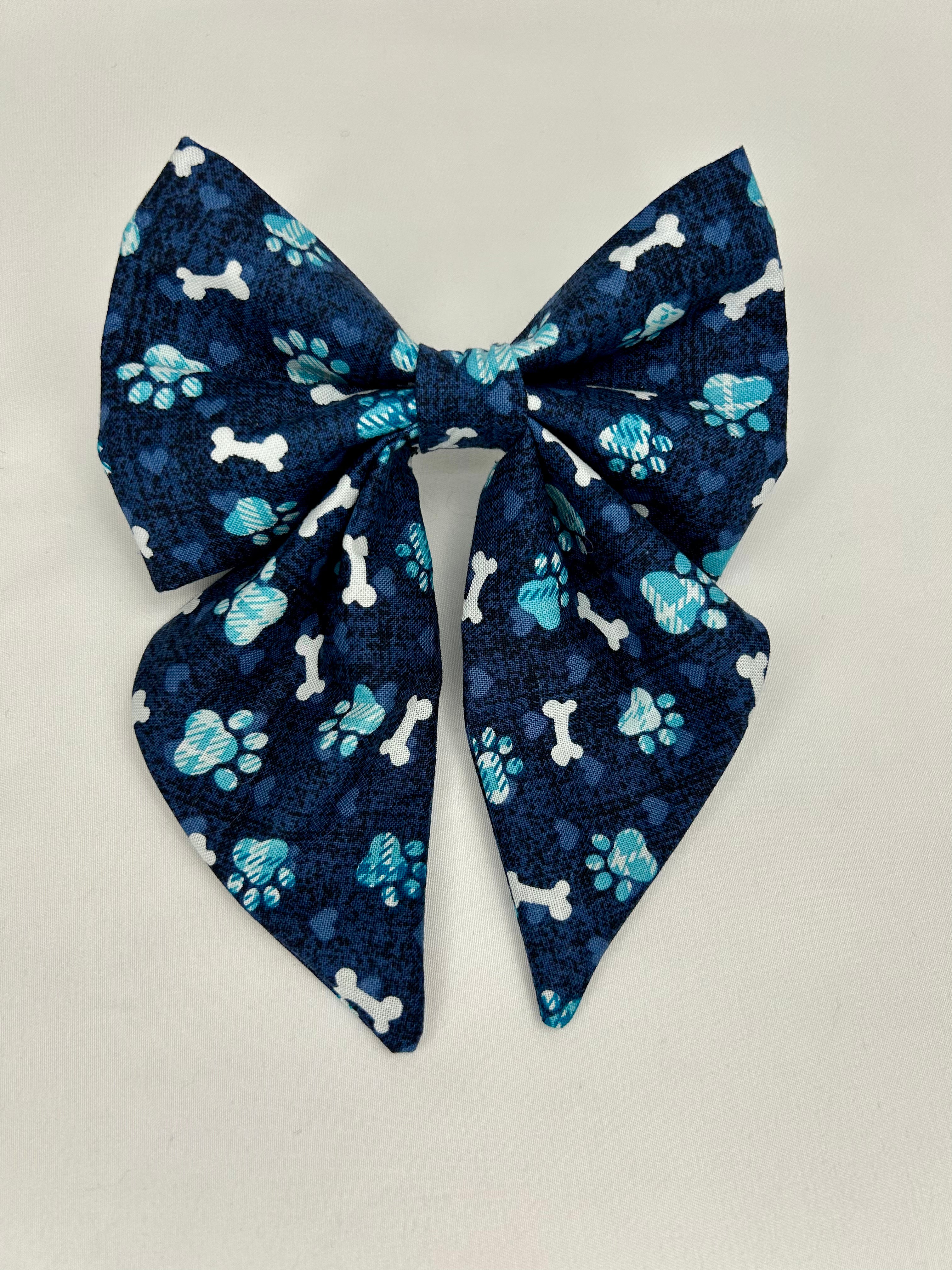 Bones & Hearts (Blue)  | Sailor Bow Tie
